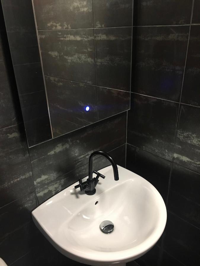 La Línea de la Concepción Small Room Close To Border מראה חיצוני תמונה